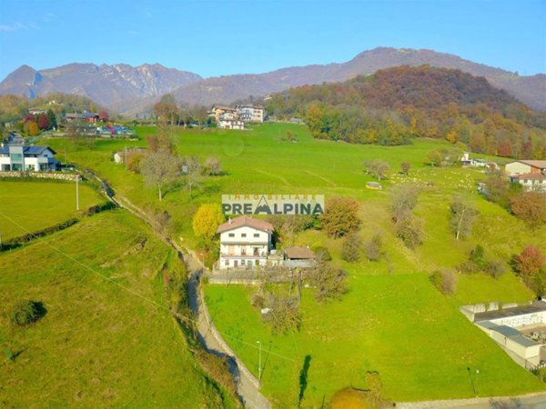 terreno edificabile in vendita a Vertova