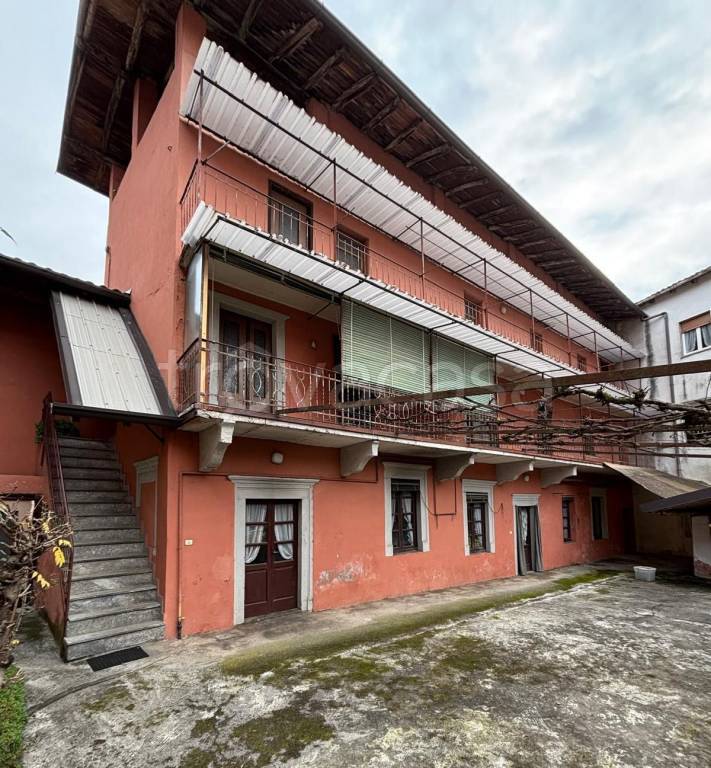 casa indipendente in vendita a Vertova
