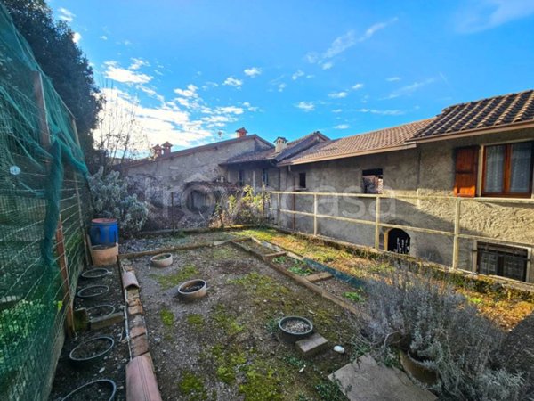 casa indipendente in vendita a Vertova