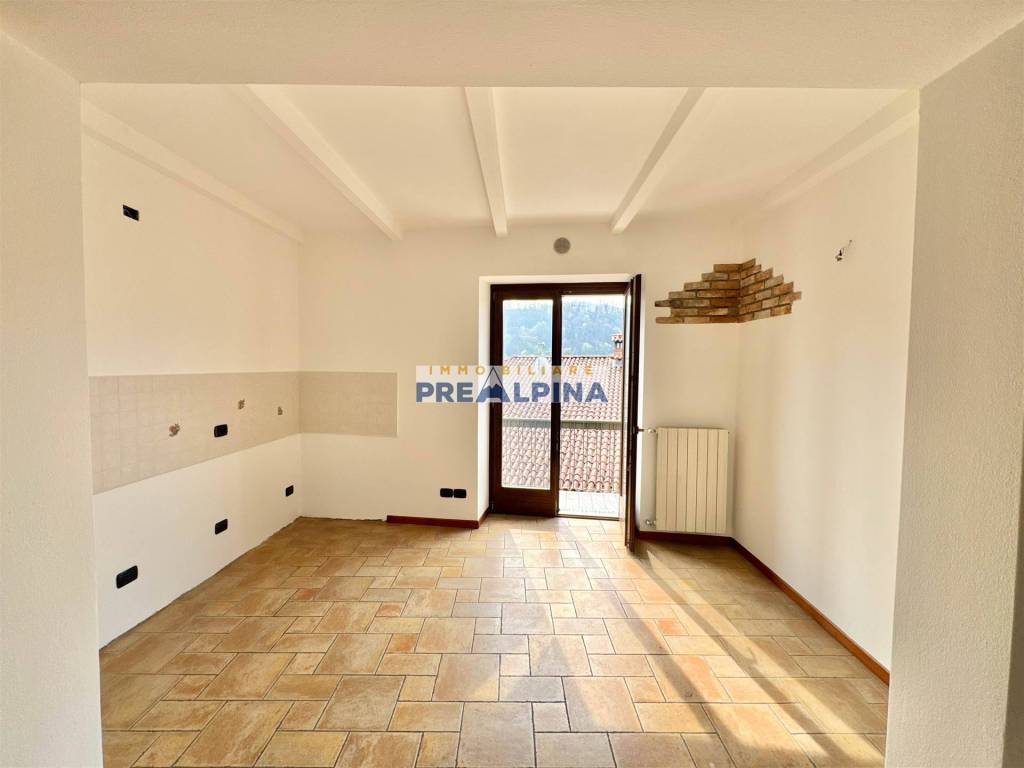 appartamento in vendita a Vertova