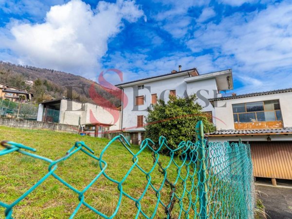 casa indipendente in vendita a Vertova