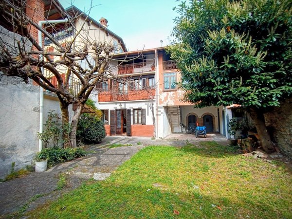 casa indipendente in vendita a Vertova