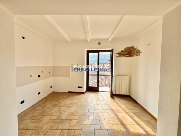 appartamento in vendita a Vertova