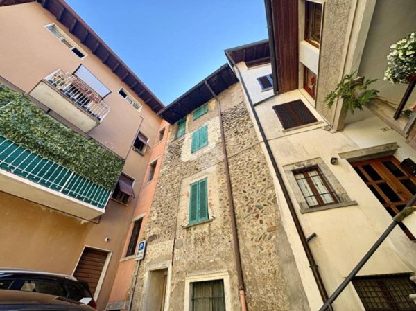 casa indipendente in vendita a Vertova