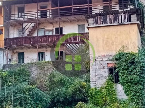 casa indipendente in vendita a Vertova