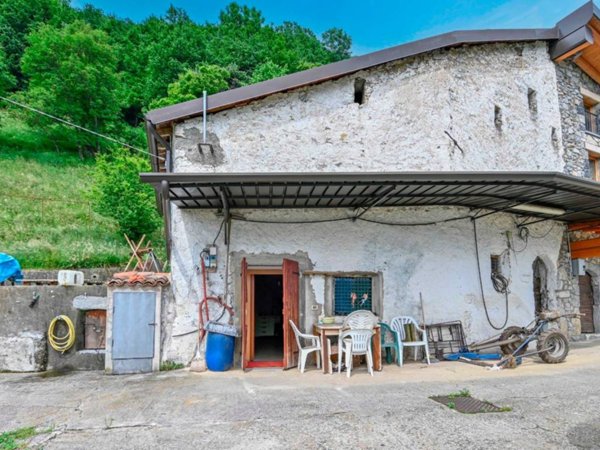 appartamento in vendita a Vertova