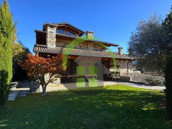 appartamento in vendita a Vertova