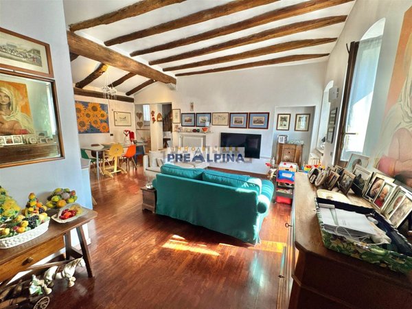 casa indipendente in vendita a Vertova