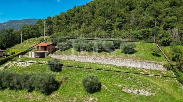 villa in vendita a Viadanica in zona Pietra