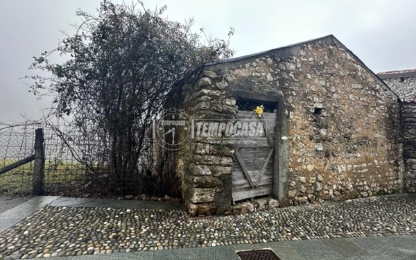 casa indipendente in vendita a Viadanica