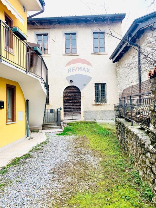 casale in vendita a Vigano San Martino