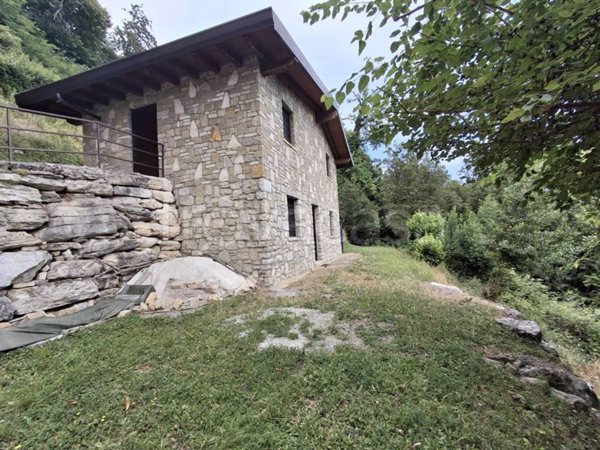 casa indipendente in vendita a Vigano San Martino