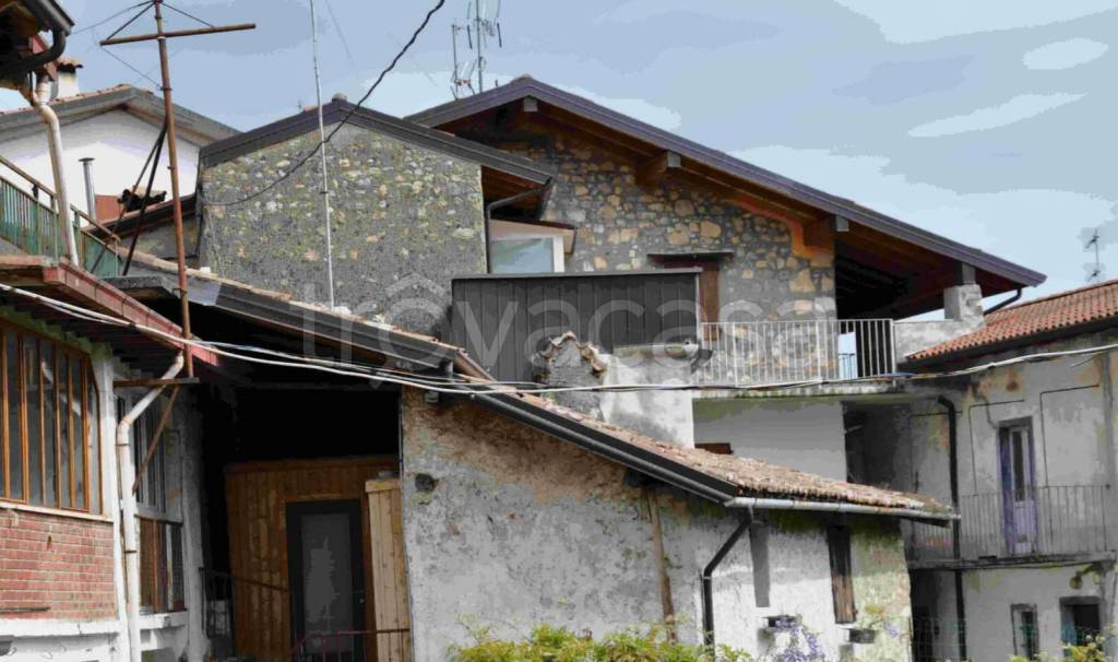 casa indipendente in vendita a Vigolo