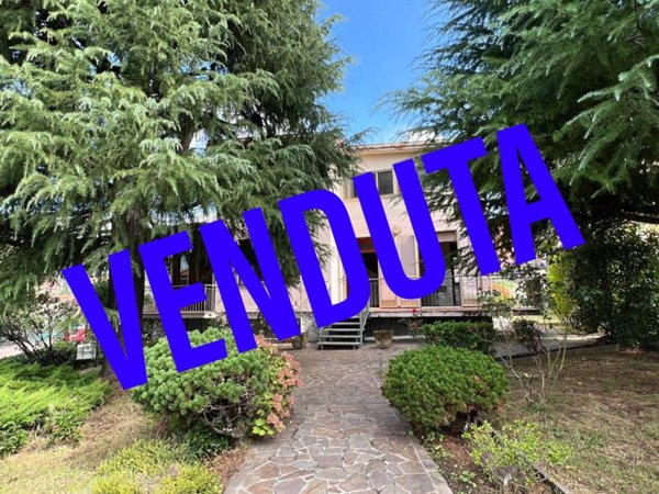 casa indipendente in vendita a Villa d'Adda