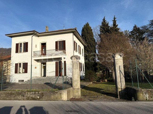 casa indipendente in vendita a Villa d'Adda