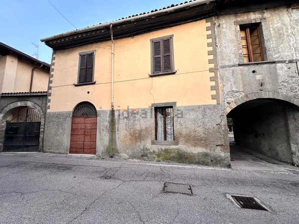 appartamento in vendita a Villa d'Adda