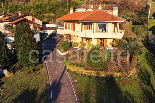 casa indipendente in vendita a Villa d'Adda