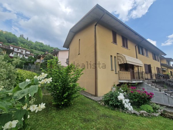 appartamento in vendita a Villa d'Adda