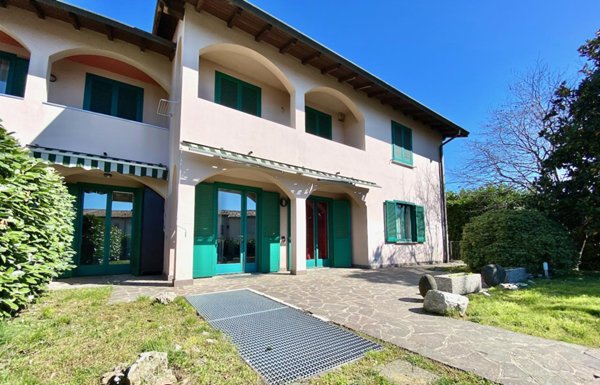 casa indipendente in vendita a Villa d'Adda