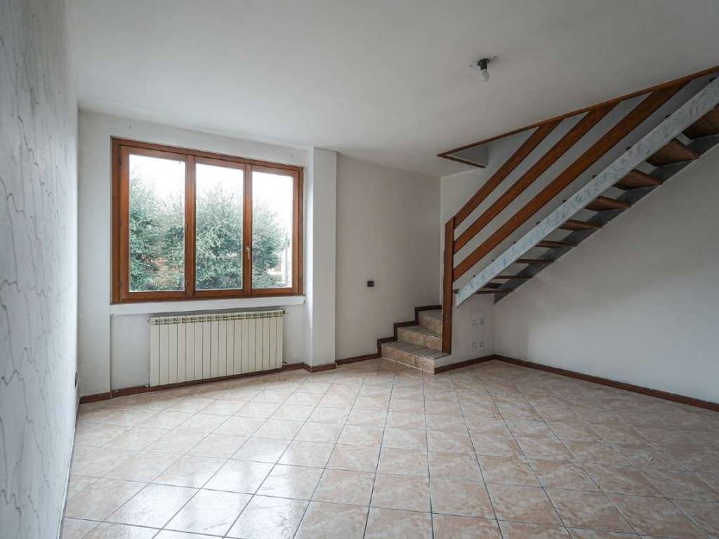 appartamento in vendita a Villa d'Adda in zona Rossera