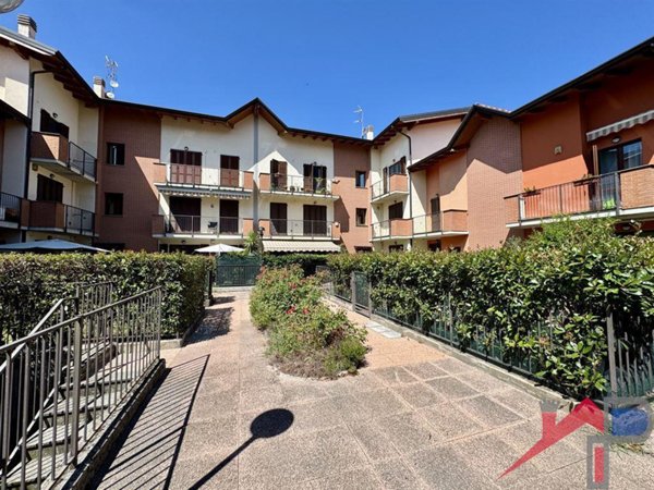 appartamento in vendita a Villa d'Adda