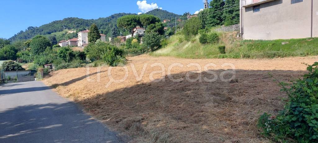 terreno edificabile in vendita a Villa d'Adda