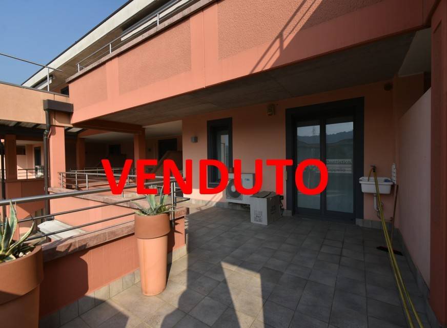 appartamento in vendita a Villa d'Adda in zona Rossera
