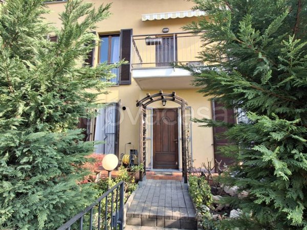 appartamento in vendita a Villa d'Adda