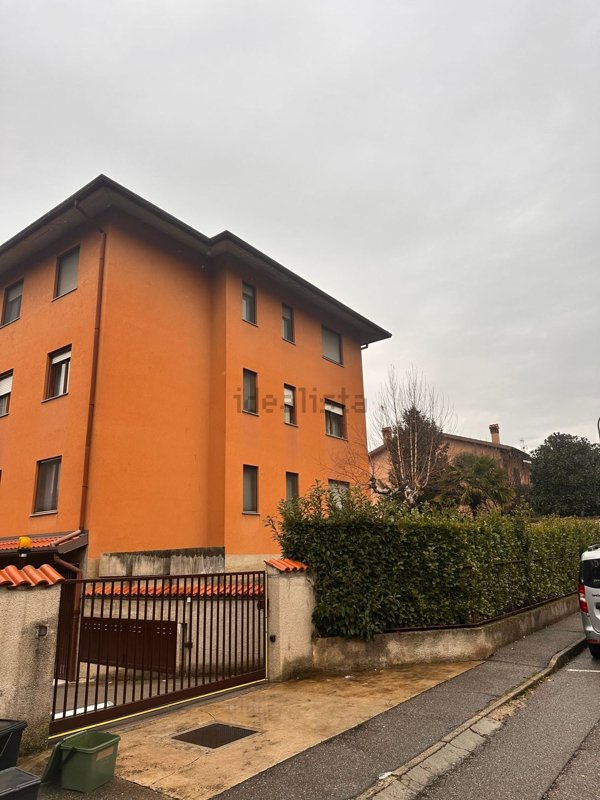 casa indipendente in vendita a Villa d'Adda