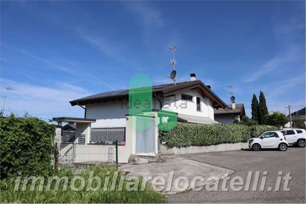 casa indipendente in vendita a Villa d'Adda