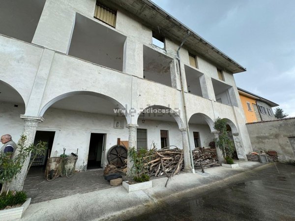 casa indipendente in vendita a Villa d'Adda
