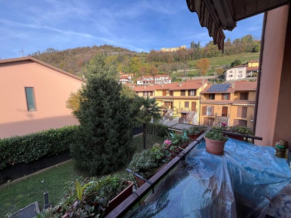 appartamento in vendita a Villa d'Adda