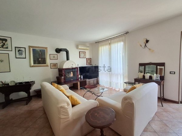 appartamento in vendita a Villa d'Adda