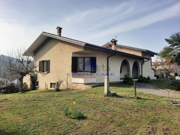 casa indipendente in vendita a Villa d'Adda