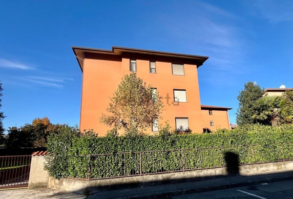 appartamento in vendita a Villa d'Adda