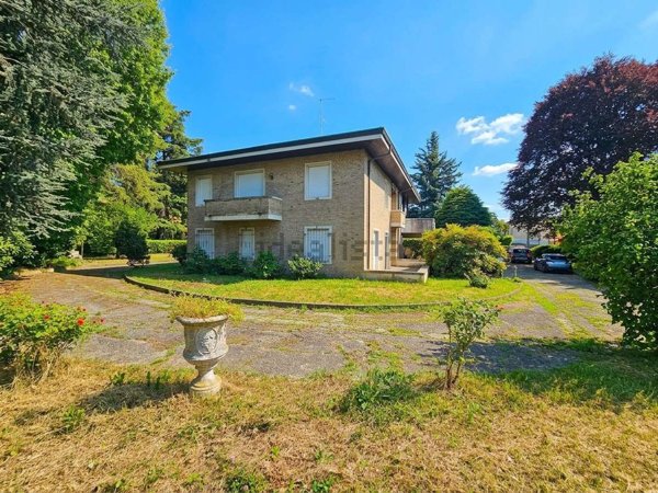 casa indipendente in vendita a Villa d'Adda