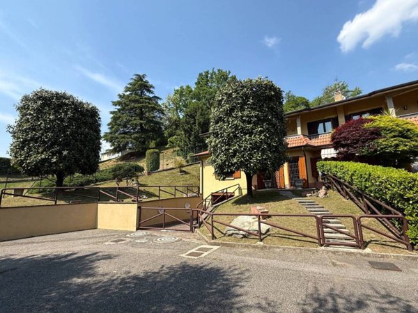 appartamento in vendita a Villa d'Adda