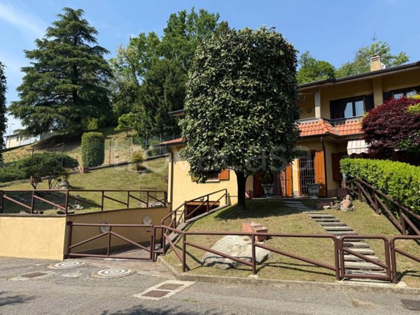 appartamento in vendita a Villa d'Adda