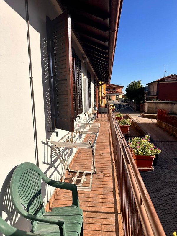 appartamento in vendita a Villa d'Adda in zona Rossera