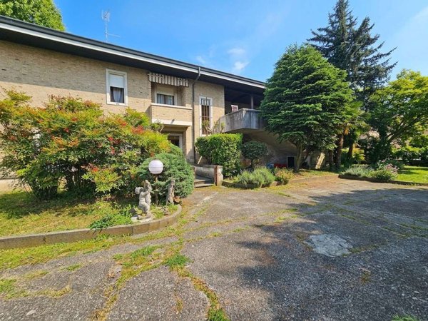 casa indipendente in vendita a Villa d'Adda