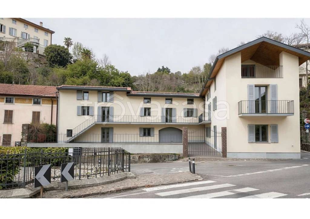 appartamento in vendita a Villa d'Adda