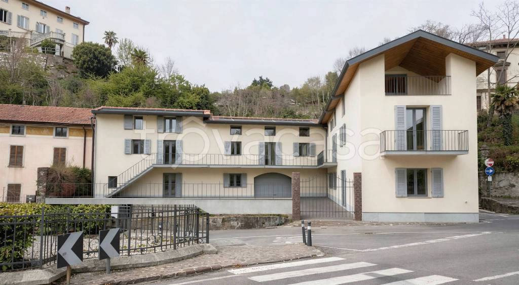 appartamento in vendita a Villa d'Adda