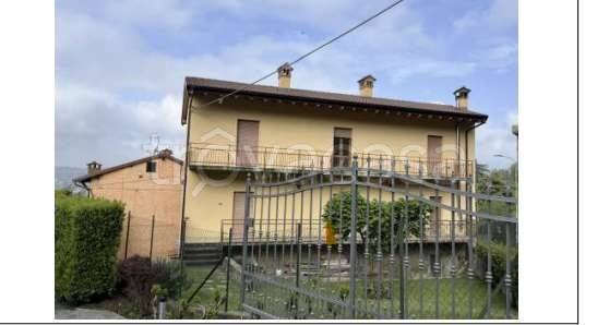 appartamento in vendita a Villa d'Adda in zona Rossera