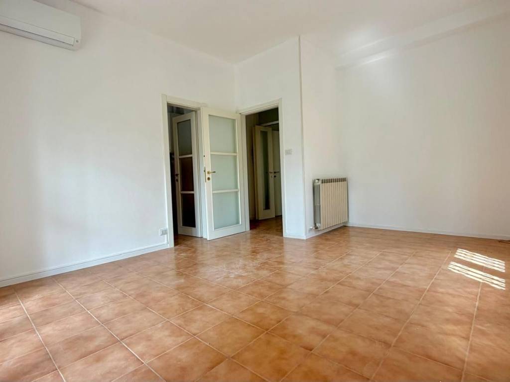 appartamento in vendita a Villa d'Adda in zona Rossera