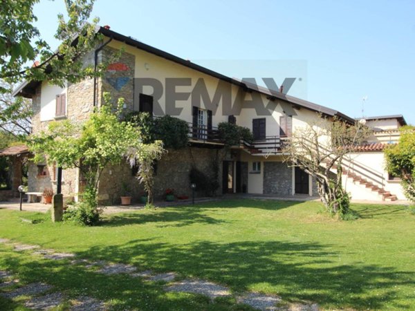 casa indipendente in vendita a Villa d'Adda