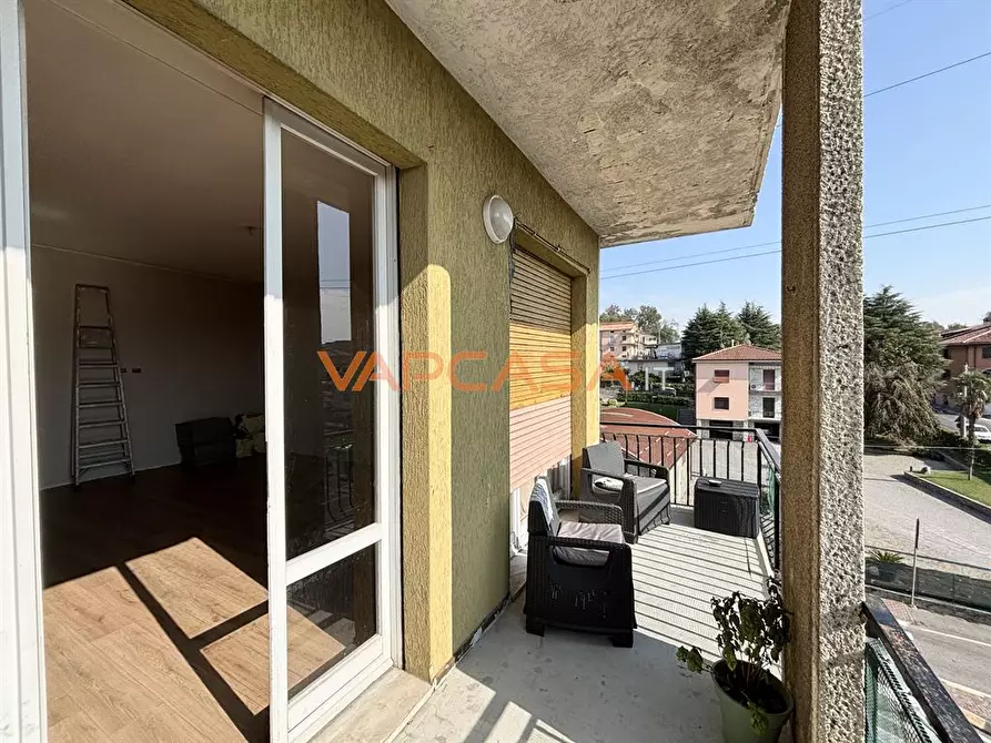 appartamento in vendita a Villa d'Adda in zona Rossera