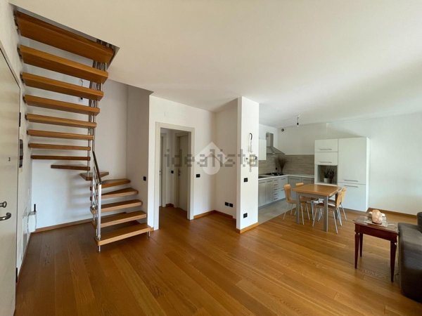 casa indipendente in vendita a Villa d'Almè