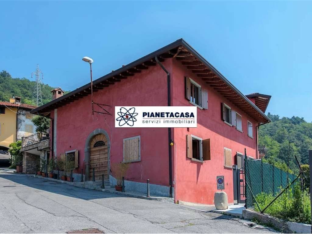 casa indipendente in vendita a Villa d'Almè in zona Bruntino