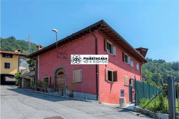 casa indipendente in vendita a Villa d'Almè in zona Bruntino