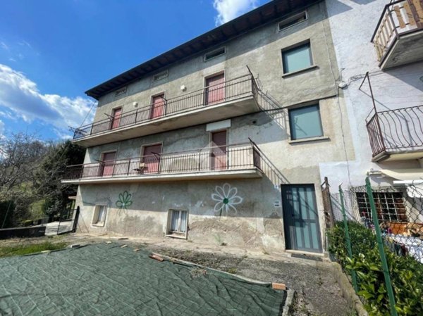 casa indipendente in vendita a Villa d'Almè